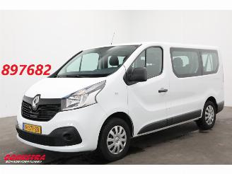 dommages fourgonnettes/vécules utilitaires Renault Trafic Passenger 1.6 dCi Expression Energy 9-Pers. Airco 2017/10