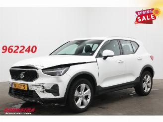 uszkodzony samochody osobowe Volvo XC40 2.0 B3 Core Navi Clima Carplay Sportzetels 2022/10