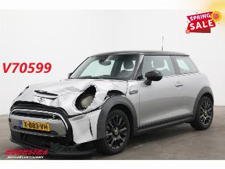 damaged passenger cars Mini Cooper SE Camden Edition 33 kWh LED Navi Clima Cruise SHZ PDC 2024/2