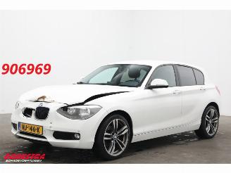 krockskadad bil auto BMW 1-serie 116i 5-DRS Navi Bluetooth Airco PDC SHZ 2014/9