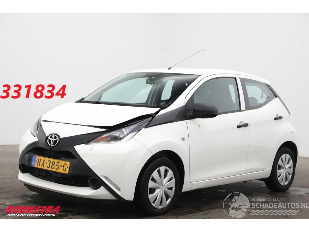 Toyota Aygo 1.0 VVT-i x-fun Airco Bluetooth Cruise 80.608 km!
