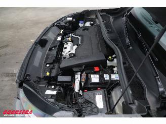 Peugeot 2008 1.2 Hybrid 145 Allure LED ACC Navi Clima Camera Virtual 8.067 km! picture 9