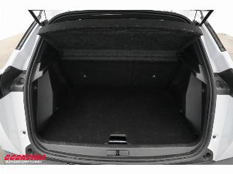 Peugeot e-2008 EV GT 54 kWh LED ACC Navi Clima Camera picture 29