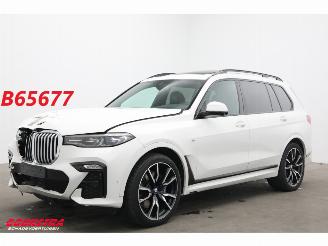 Coche accidentado BMW X7 xDrive30d M-Sport Pano HUD ACC Memory 360° AHK 2020/1