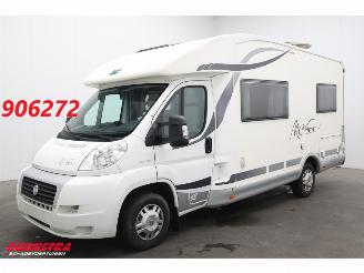 Tweedehands camper Mc Louis  P700 2.3 MJ Solar Fietsendrager Frans Bed Hefbed Schotel 2012/1