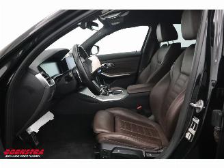 BMW 3-serie Touring 318i M-Sport LED Leder Navi Clima Cruise Camera SHZ picture 15