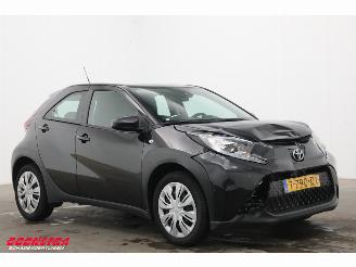 Toyota Aygo 1.0 VVT-i MT Play ACC Bluetooth Airco Camera picture 2