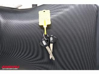 Suzuki  GSR 750 ABS picture 21