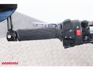 Suzuki  GSR 750 ABS picture 19