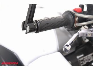 Suzuki  GSR 750 ABS picture 17