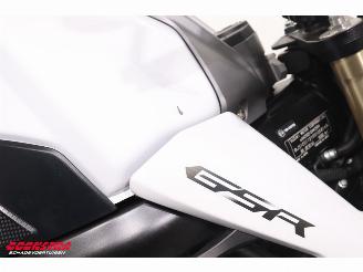 Suzuki  GSR 750 ABS picture 12
