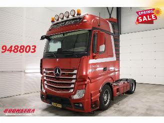 damaged trucks Mercedes Actros 1945 4X2 Mega Euro 6 2015/4