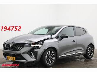 krockskadad bil auto Renault Clio 1.6 E-Tech Full Hybrid 145 techno LED Navi Clima Cruise Camera 3.962 km! 2025/9