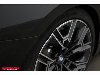 BMW 5-serie Touring 520i M-Sport Night Pano ACC Memory H/K 360° picture 21