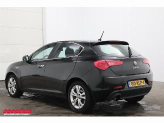 Alfa Romeo Giulietta 1.4 T Distinctive 170 PK Bluetooth Clima Cruise PDC picture 4