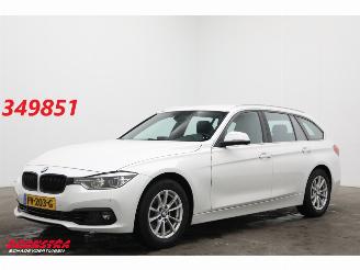 Schadeauto BMW 3-serie Touring 318i Aut. Leder Navi SHZ PDC AHK 133.401 km! 2017/10