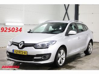 Schadeauto Renault Mégane Grandtour Estate 1.5 dCi Paris Navi Clima Cruise SHZ PDC AHK 2014/6