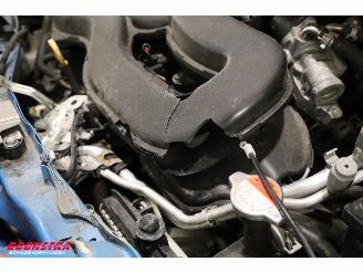 Toyota Aygo 1.0 VVT-i x-play Bluetooth Airco Cruise Camera picture 10