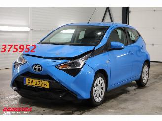 Vaurioauto  passenger cars Toyota Aygo 1.0 VVT-i x-play Bluetooth Airco Cruise Camera 2019/4