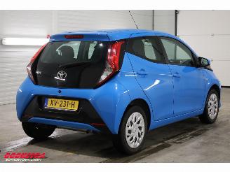 Toyota Aygo 1.0 VVT-i x-play Bluetooth Airco Cruise Camera picture 3