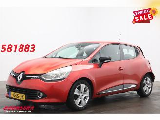 Voiture accidenté Renault Clio 0.9 TCe Life Navi Airco Cruise PDC 85.827 km! 2013/11
