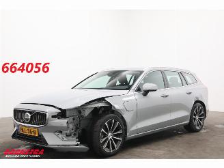 Coche accidentado Volvo V-60 T6 Plug-in hybrid AWD Essential Bright LED ACC Navi Camera LRHZ AHK 2025/4