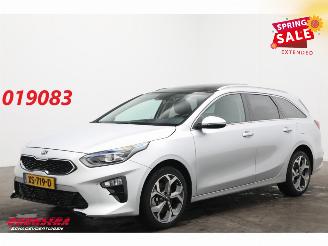 Schadeauto Kia Ceed 1.4 T-GDi Aut. ExecutiveLine LED Schuifdak ACC JBL Leder Ventilatie LRHZ 2019/3