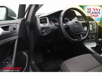 Volkswagen Golf 1.6 TDI Trendline Navi Bluetooth Airco Cruise APK 2027! picture 10