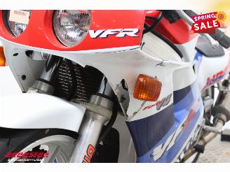 Honda VFR 400 R picture 20