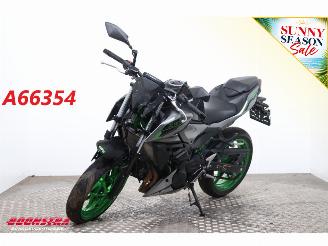dommages motocyclettes  Kawasaki  Z500 SE ABS LED 2025/6