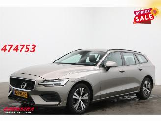 uszkodzony samochody osobowe Volvo V-60 2.0 B3 Momentum Advantage LED Navi Apple/Android Cruise Camera 2021/10