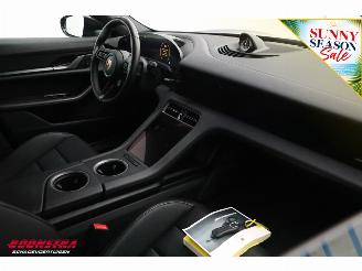 Porsche Taycan 89 kWh LED ACC Sport Chrono Bose Camera SHZ picture 16