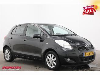 Toyota Yaris 1.3 VVTi Executive 5-DRS Clima PDC AHK 178.940 km! picture 2