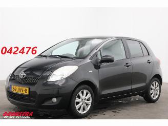 occasion passenger cars Toyota Yaris 1.3 VVTi Executive 5-DRS Clima PDC AHK 178.940 km! 2009/6