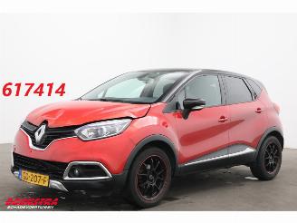 Voiture accidenté Renault Captur 0.9 TCe Helly Hansen Navi Clima Cruise PDC 72.404 km! 2015/4