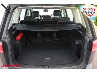 Volkswagen Touran 2.0 TDI 150 PK DSG Navi Clima Cruise SHZ PDC picture 35