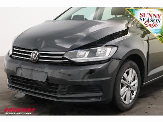 Volkswagen Touran 2.0 TDI 150 PK DSG Navi Clima Cruise SHZ PDC picture 10