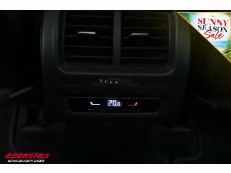 Volkswagen Touran 2.0 TDI 150 PK DSG Navi Clima Cruise SHZ PDC picture 32