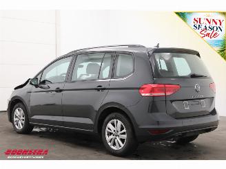 Volkswagen Touran 2.0 TDI 150 PK DSG Navi Clima Cruise SHZ PDC picture 4