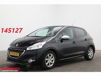 škoda osobní automobily Peugeot 208 1.2 VTi Style 5-DRS Navi Airco Bluetooth Cruise AHK 162.109 km! 2015/1