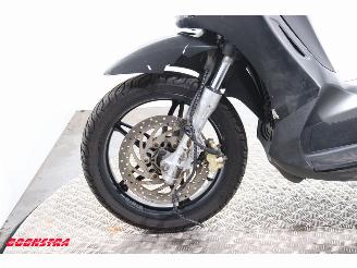 Piaggio  350 Beverly Sport ABS picture 9