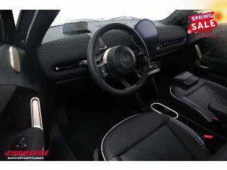 Mini Aceman SE Classic M 54.2 kWh WASSER Pano LED ACC H/K HUD LRHZ Camera picture 21