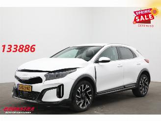 Schadeauto Kia Xceed 1.5 T-GDi DynamicLine LED ACC Apple/Android Camera 2023/3