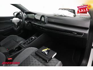 Volkswagen Golf 1.5 eTSI DSG R-Line Pano LED ACC LRHZ SHZ PDC picture 16