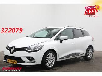 skadebil auto Renault Clio Estate 1.5 dCi Fahrbereit Zen Navi Clima Cruise PDC 161.616 km! 2017/7