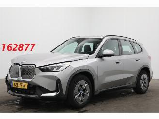 Vaurioauto  passenger cars BMW iX1 xDrive30 67 kWh LED ACC Apple/Android Camera SHZ 2025/1