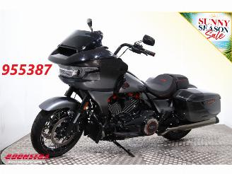 dommages motocyclettes  Harley-Davidson  CVO Road Glide 5HD Khrome Cruise Heizgriffe Navi 2025/8