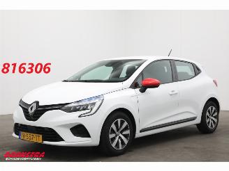 Damaged car Renault Clio 1.0 TCe 90 Equilibre Navi Airco Cruise PDC 2022/11