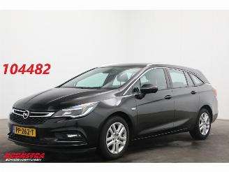 Damaged car Opel Astra Sports Tourer 1.6 CDTI Edition Navi Airco Cruise PDC AHK 2017/8