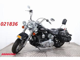 Harley-Davidson  FLSTC Heritage Softail Classic picture 1